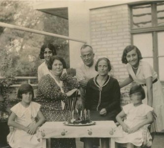 The Sakakini family, with Khalil's sister Melia (in black) who lived with them in the house