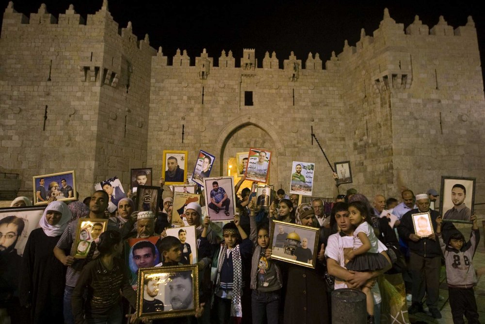Palestinians demand release of their family members imprisoned by Israel, Damascus Gate April 17, 2012
