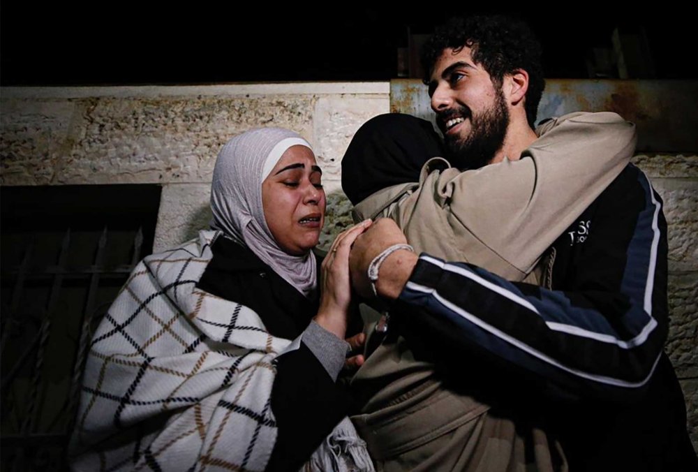 Young Palestinian man was released from an Israeli prison and reunited with his family in East Jerusalem in November 2023.