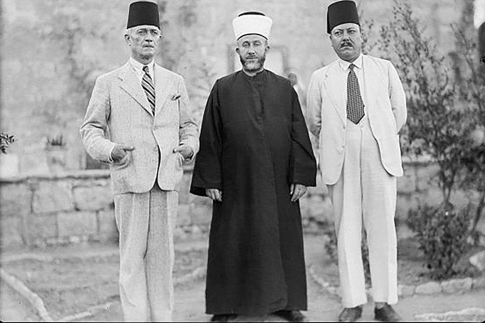Members of the Arab Higher Committee, 1936. Left to right: former mayor of Jerusalem Raghib al-Nashashibi, Hajj Amin al-Husseini, and Jerusalem mayor and founder of the Reform Party Hussein al-Khalidi