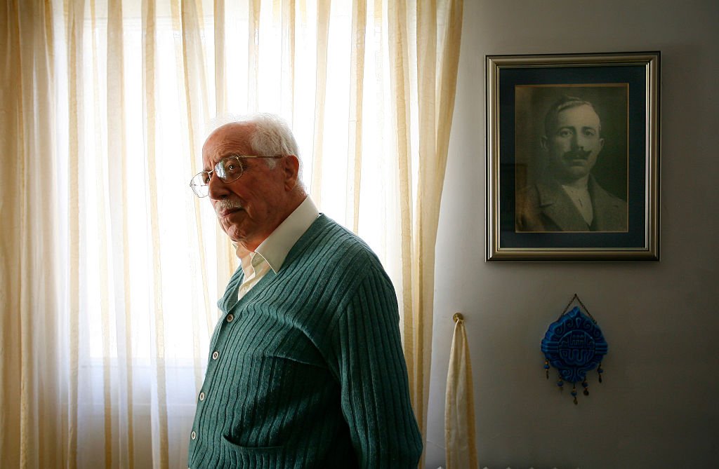 Ibrahim Dakkak at home in East Jerusalem, 2007